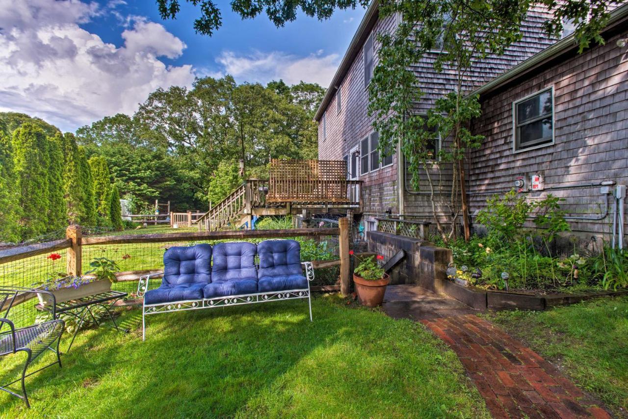 Marthas Vineyard Apt About 1 Mile To Inkwell Beach! Оук-Блаффс Экстерьер фото